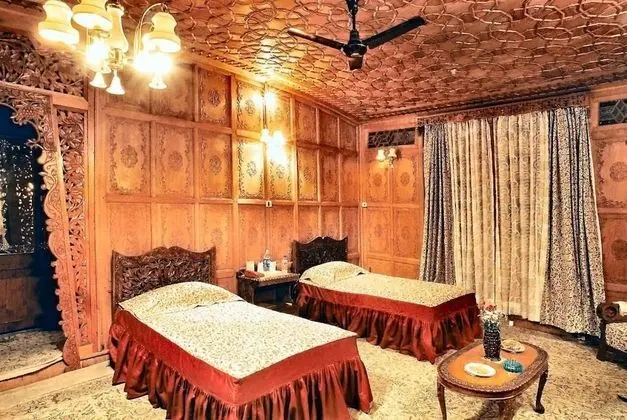 Meena Group houseboats - Spa