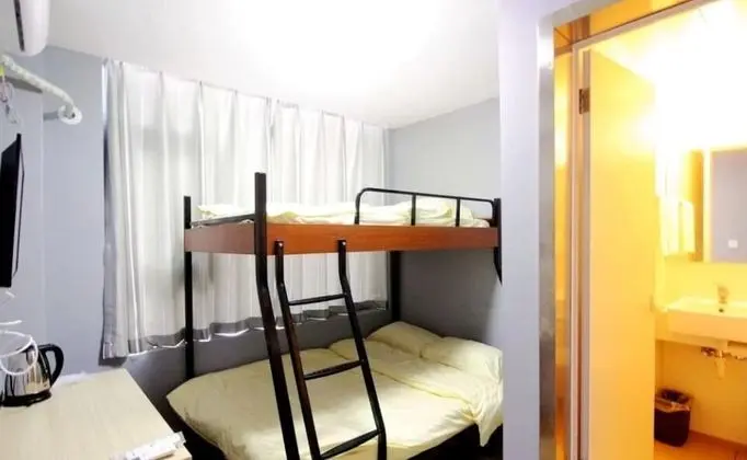 Meet Fish International Youth Hostel - Oda