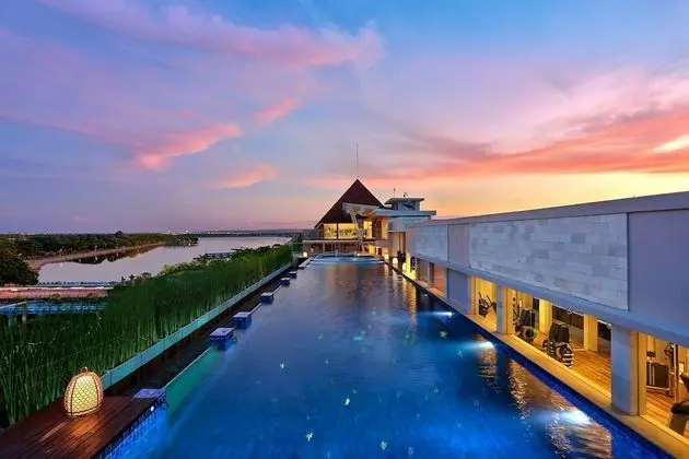 Mega Boutique Hotel & Spa Bali - CHSE Certified - Havuz