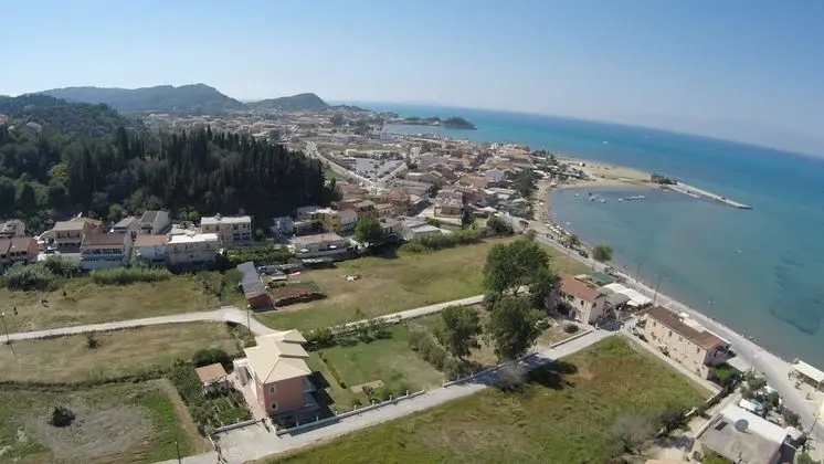 Megali Beach Nikos