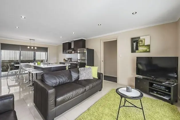 Megan Court Apartments - İç Mekan