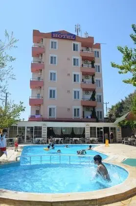 Megas Hotel - Havuz
