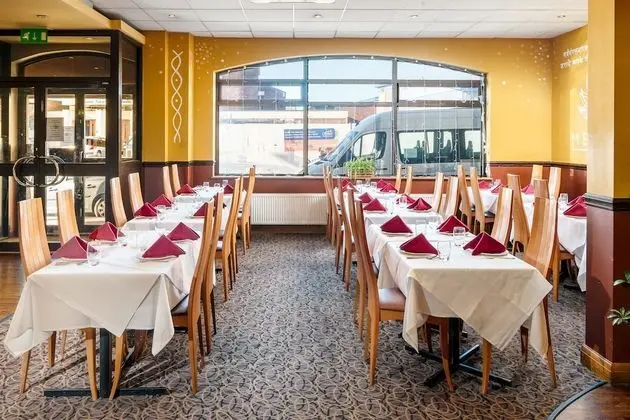 Mehfil Hotel - Yerinde Yemek