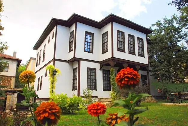 Mehves Hanım Konağı