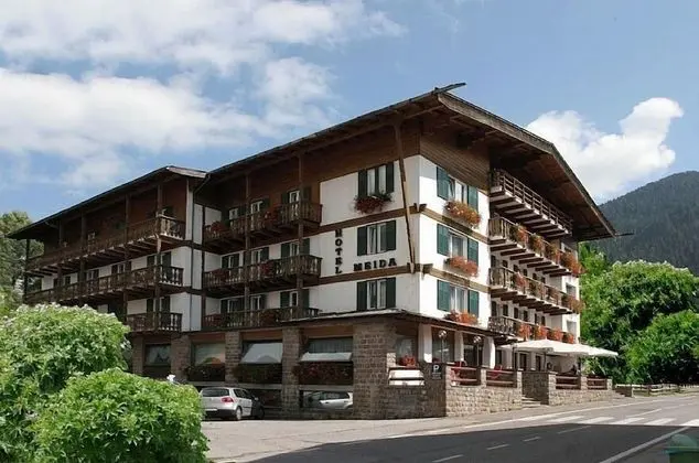 Hotel Meida