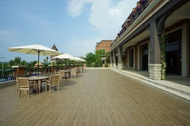 Meilang Bay Golf Hot Spring Hotel Chengmai Country Garden - Dış Mekan