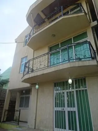 Melala Addis Bed & Breakfast - Dış Mekan