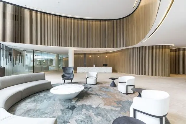 Melbourne Lifestyle Apartments - Best Views on Collins - Lobi