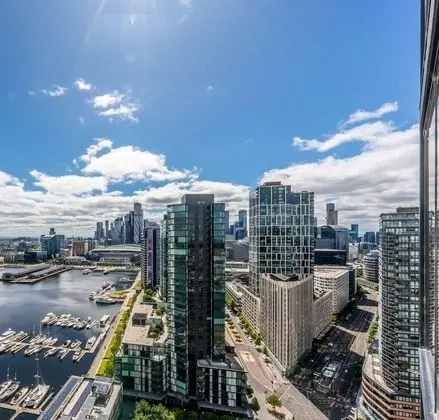 Melbourne Private Apartments - Collins Wharf Waterfront, Docklands