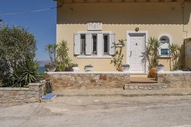 Meli Apartments & Villas - Lobi