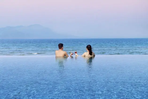 Melia Danang Beach Resort - Havuz
