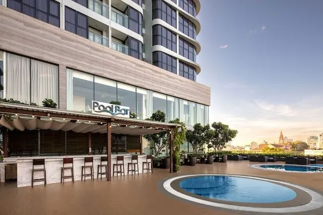 Melia Vinpearl Danang Riverfront - Havuz