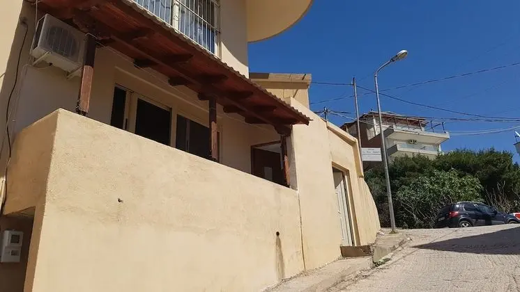 Melina Apartments