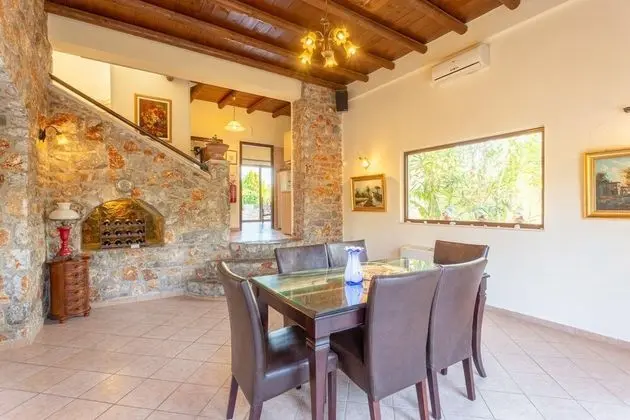 Villa Melina Private Pool Walk to Beach Sea Views A C Wifi Car Not Required - 1605 - Oda