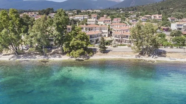 Meliti Waterfront Suites
