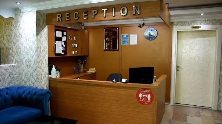 Melles Hotel & Apart - Lobi