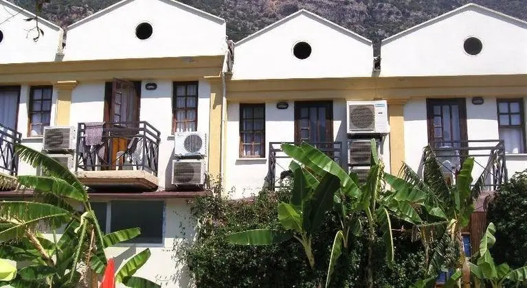 Mellis Beach Hotel