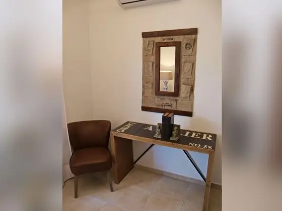 Melograno - Near Boufa Koropi Beach - Öne Çıkan Resim
