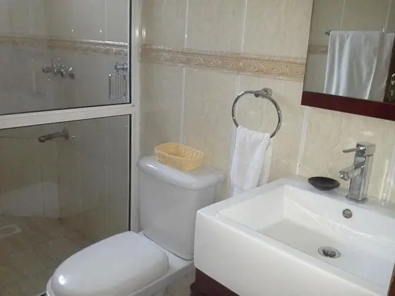 Meltonia Luxury Suites