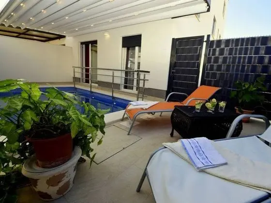 Memi - Great Location, Modern & Parking - A1 Marin - Havuz
