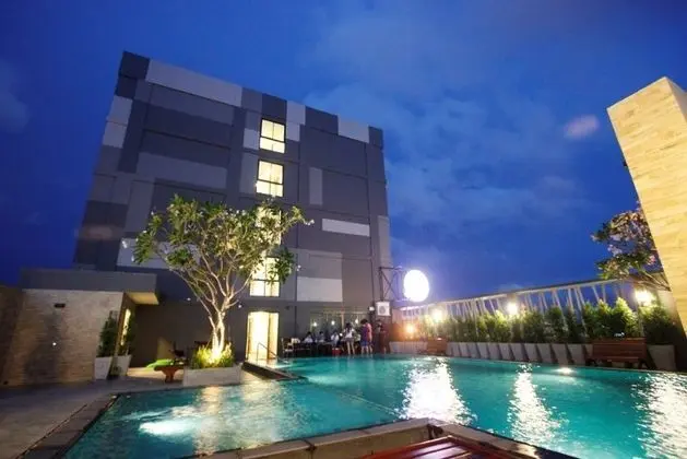 Memo Suite Pattaya - Havuz