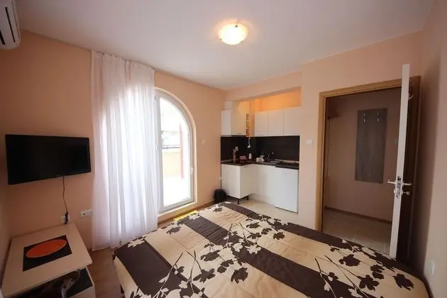 Menada Apartments in Messembria Resort - Oda