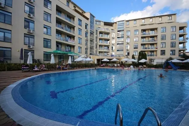 Menada Apartments in Rainbow 1 Complex