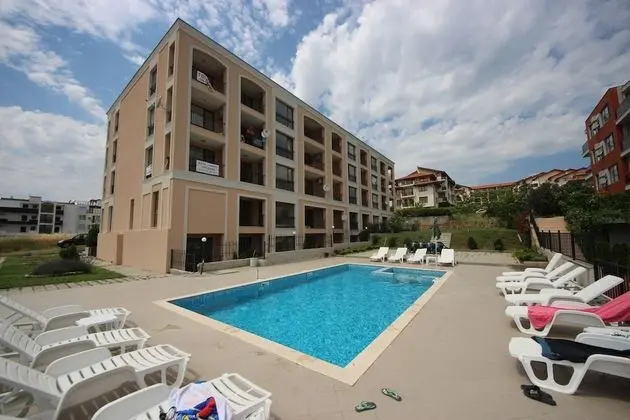 Menada Apartments in Villa Yurta