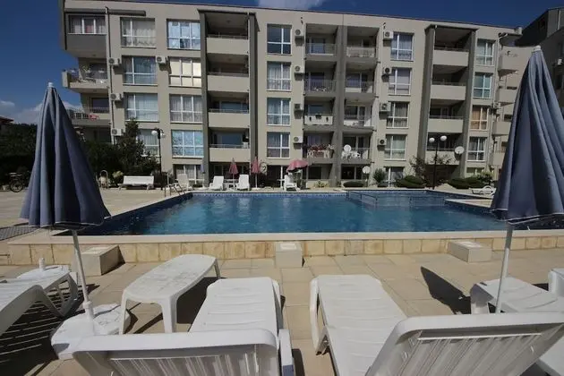 Menada Butterfly Apartments - Havuz