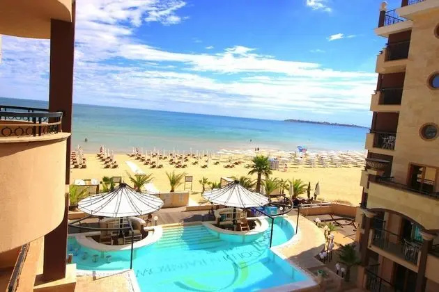 Menada Golden Rainbow Apartments - Plaj