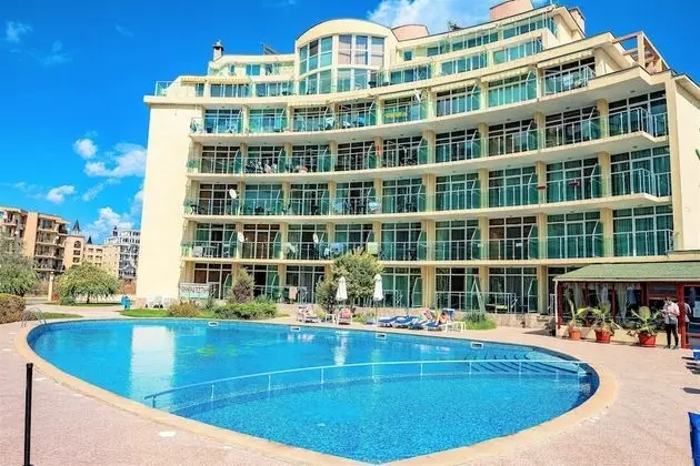 Menada Julia Apartments