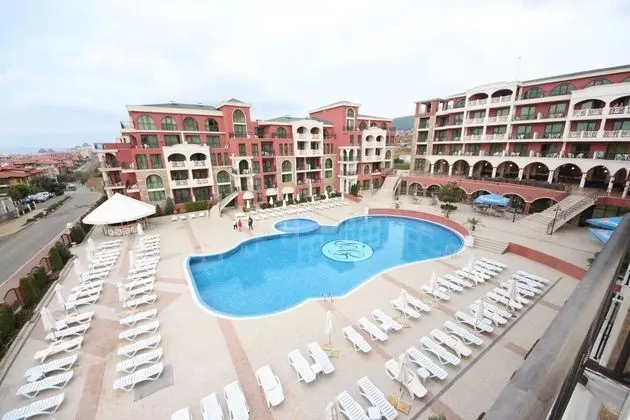 Menada Saint George Apartments - Dış Mekan