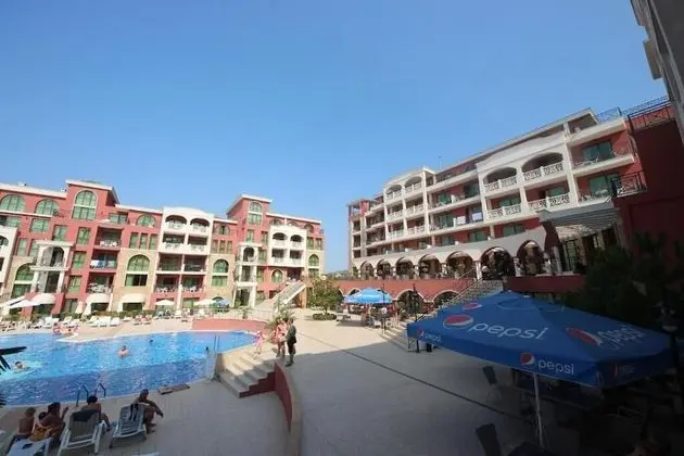 Menada Saint George Apartments - Havuz