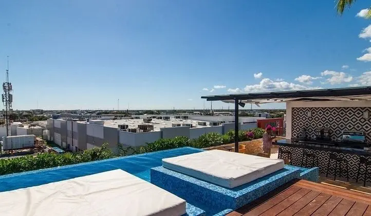 Menesse City Condo 1417 - Havuz
