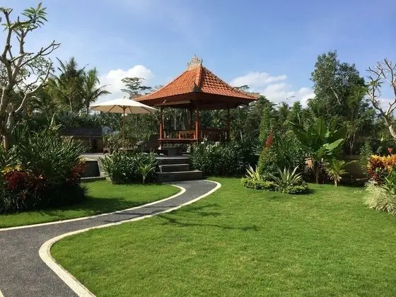 Meng Bengil Villa - Dış Mekan