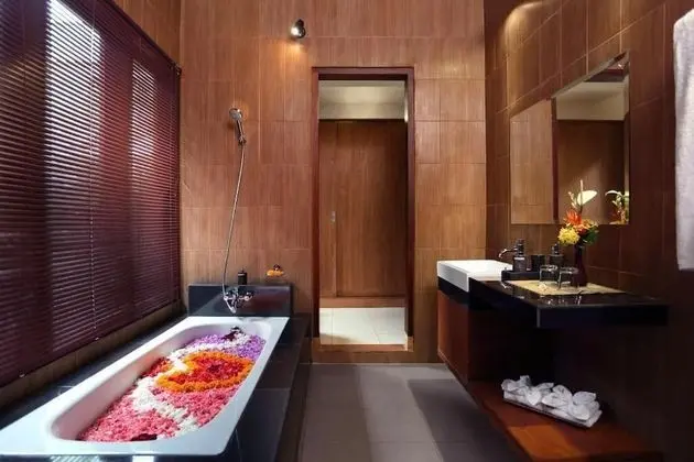 Meng Bengil Villa - Spa