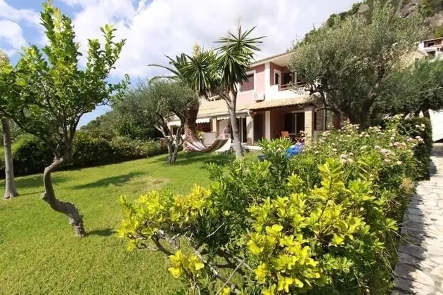 MenigosType A3GNo58 Beachfront 2 Bedroom