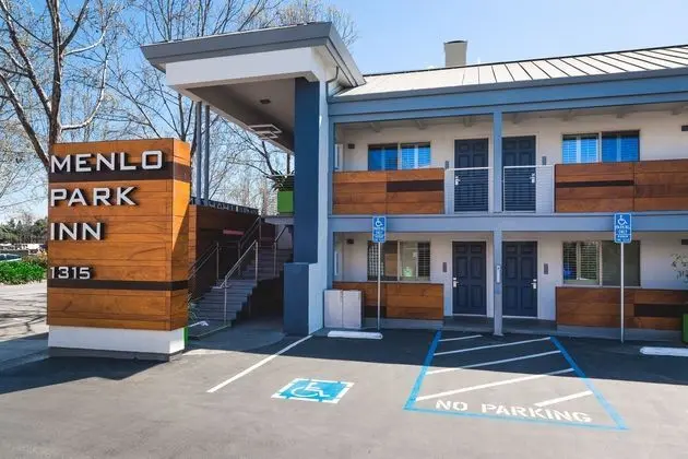Menlo Park Inn - Dış Mekan