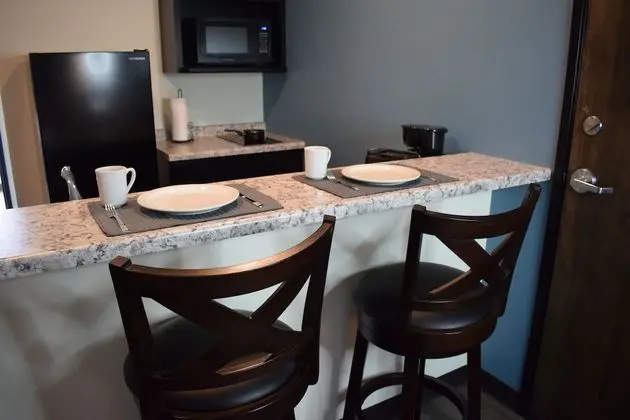 Menominee River Extended Stay Hotel - Mutfak