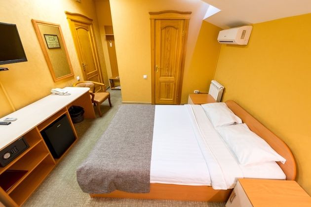Menshikov Hotel