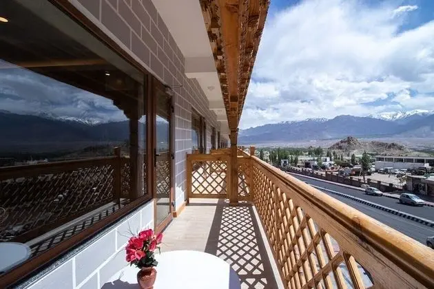 Mentokling Residency Ladakh