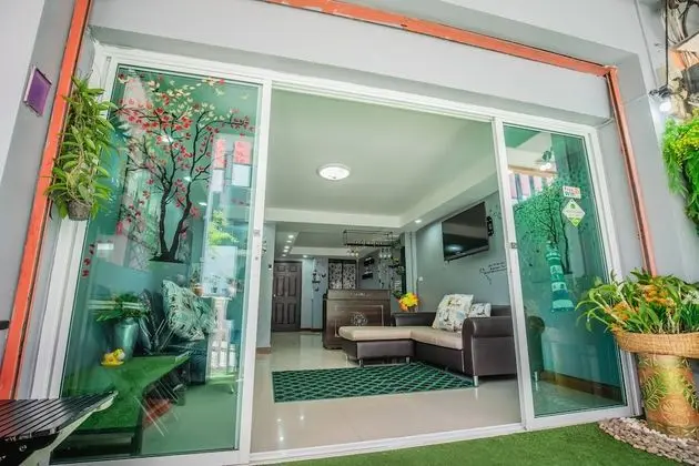 Mėnulis Coolly House Patong