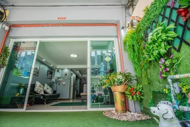 Mėnulis Coolly House Patong - Dış Mekan
