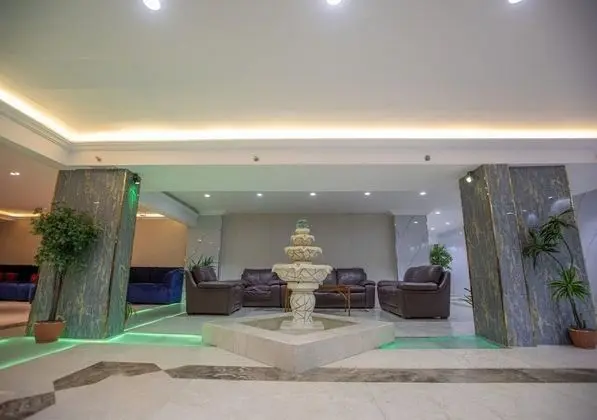 Mera Park Hotel - Lobi