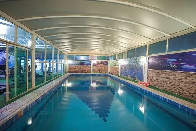 Meral Crown Hotel - Havuz