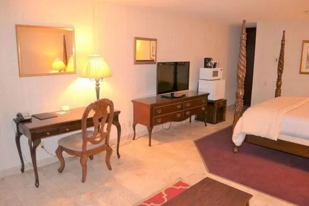 Merced inn & suites