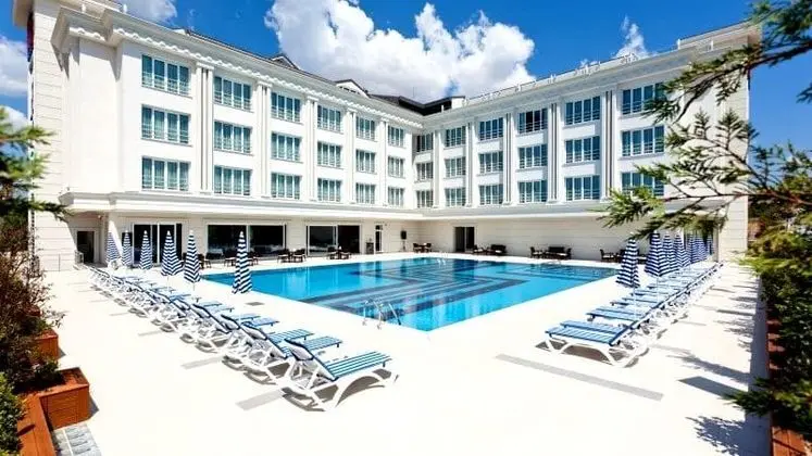 pool