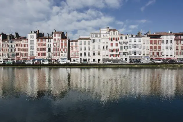 Mercure Bayonne Centre Le Grand Hotel - Genel