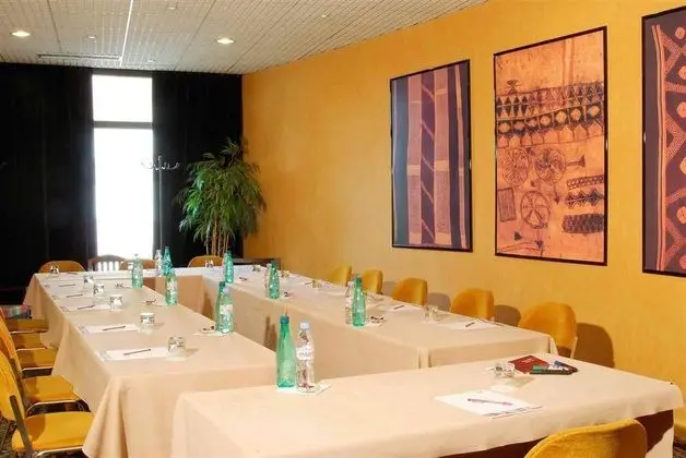 Mercure Bordeaux Aeroport - İş / Konferans