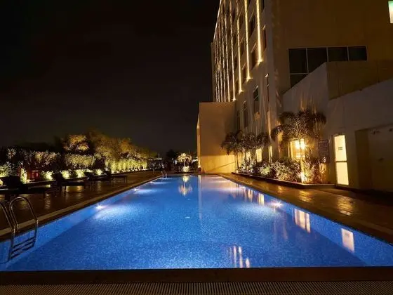 Mercure Chennai Sriperumbudur Hotel - Havuz